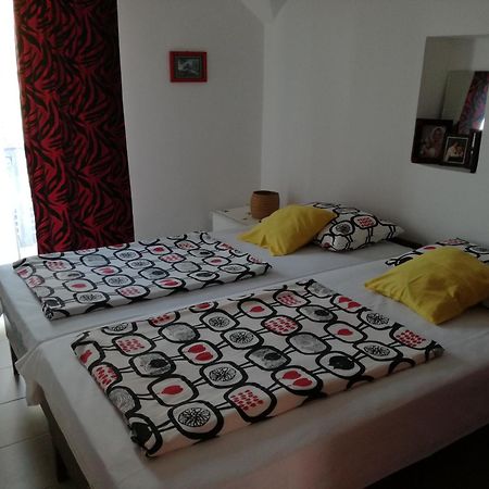 Apartman Irena Тиват Екстериор снимка