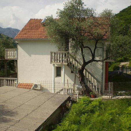 Apartman Irena Тиват Екстериор снимка